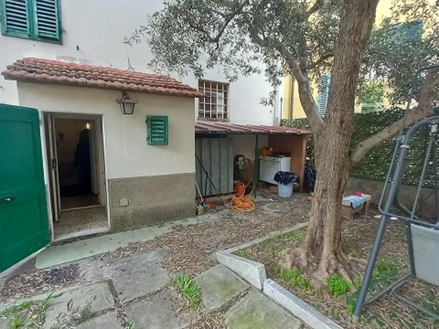 Villa Indipendente in vendita a Follonica, Toscana