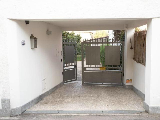 Villa Indipendente in vendita a Roma Imperiale, Forte Dei Marmi
