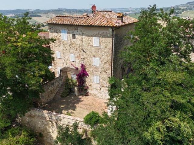 Villa Indipendente in vendita a Lecchi, Toscana
