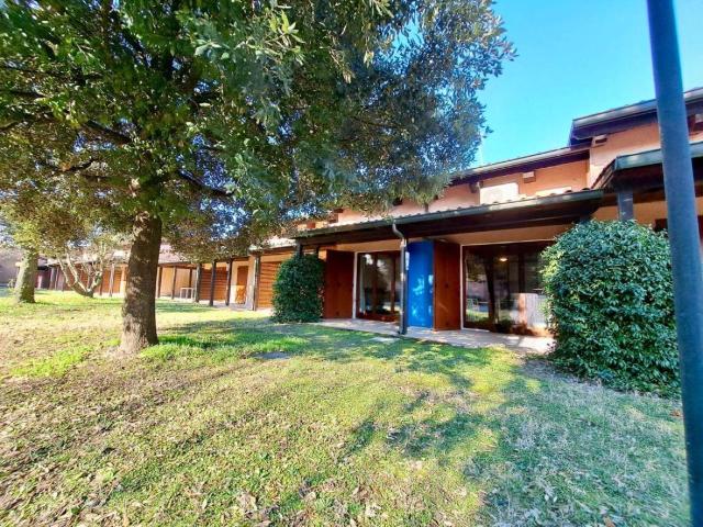 Villa Indipendente in vendita a Grado, Friuli-Venezia Giulia