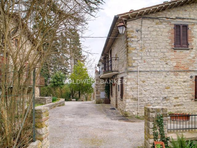 Casa in vendita a Gubbio, Umbria