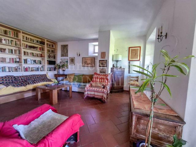 Villa Indipendente in vendita a Gatessa, La Spezia