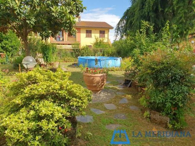 Villa Indipendente in vendita a Larciano, Toscana
