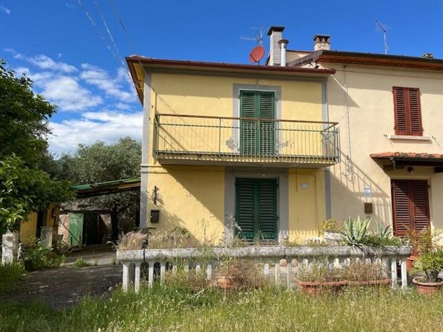 Villa Indipendente in vendita a Larciano, Toscana
