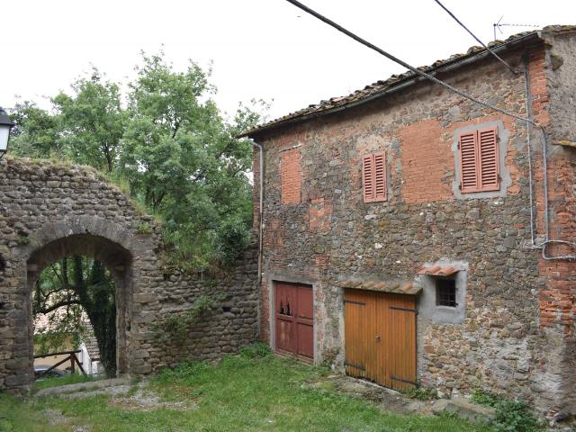 Villa Indipendente in vendita a Cecina, Pistoia