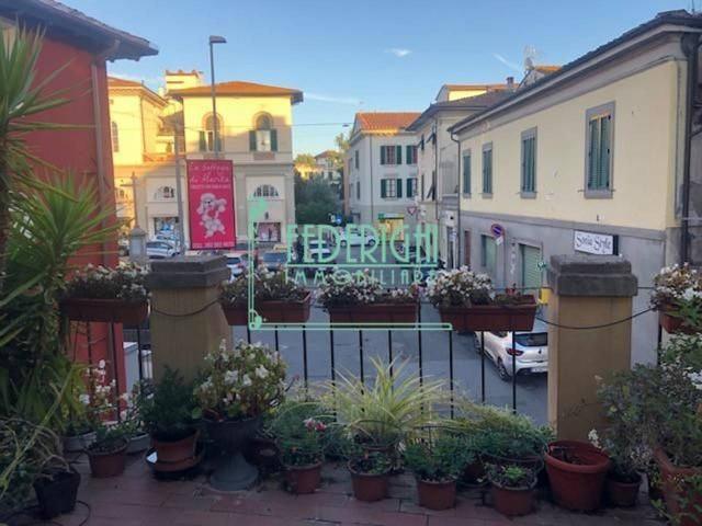 Villa Indipendente in vendita a Bagni Di Lucca Ponte, Toscana