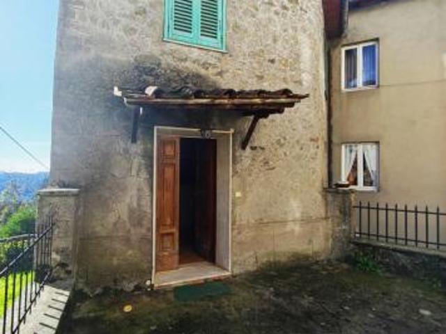 Appartamento in vendita a Pescaglia, Lucca