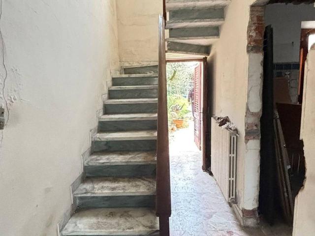 Villa Indipendente in vendita a Bagni Di Lucca Ponte, Toscana