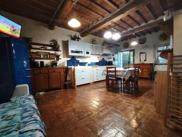 Villa Indipendente in vendita a Sorbano del Vescovo, Lucca