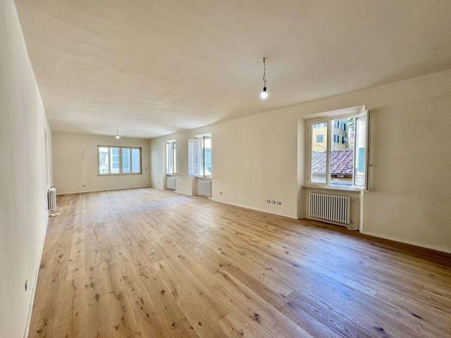 Villa Indipendente in vendita a San Concordio, Bagni Di Lucca Ponte