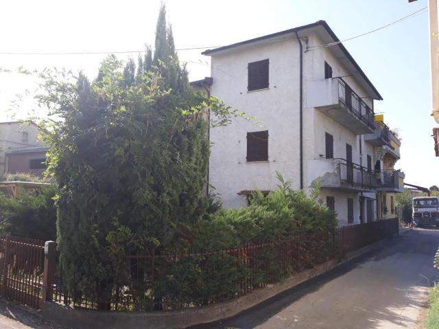 Villa Indipendente in vendita a Sant'Anna, Bagni Di Lucca Ponte