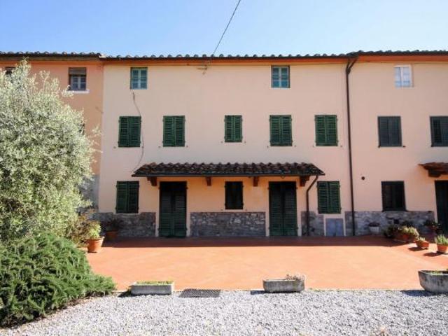 Villa Indipendente in vendita a Capannori, Toscana