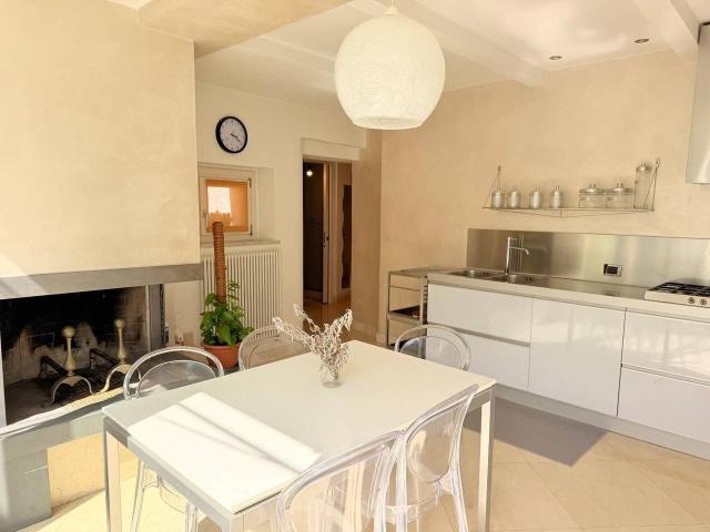 Villa Indipendente in vendita a San Carlo, Marina Di Massa