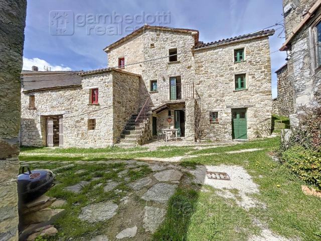 Villa Indipendente in vendita a Unione di comuni Valmarecchia, Montecopiolo
