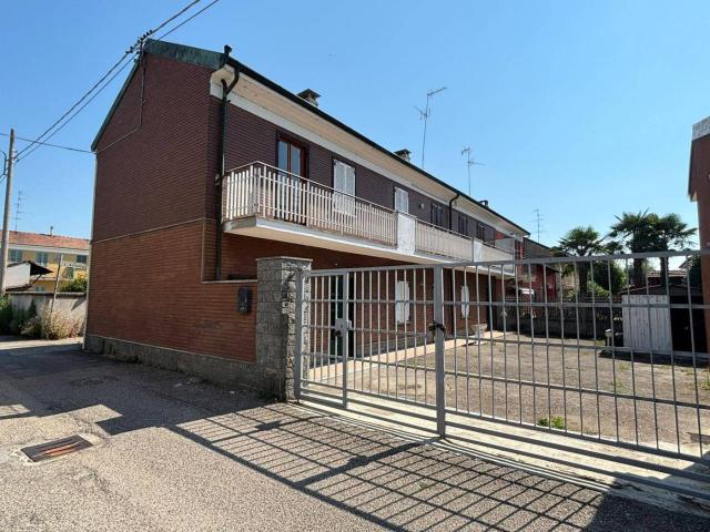 Villa Indipendente in vendita a Piemonte, Novara