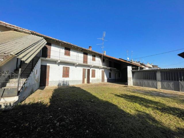 Villa Indipendente in vendita a Piemonte, Novara
