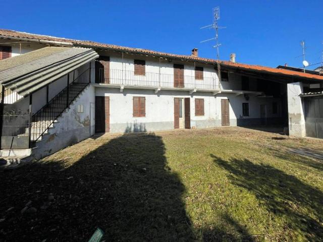 Villa Indipendente in vendita a Piemonte, Novara
