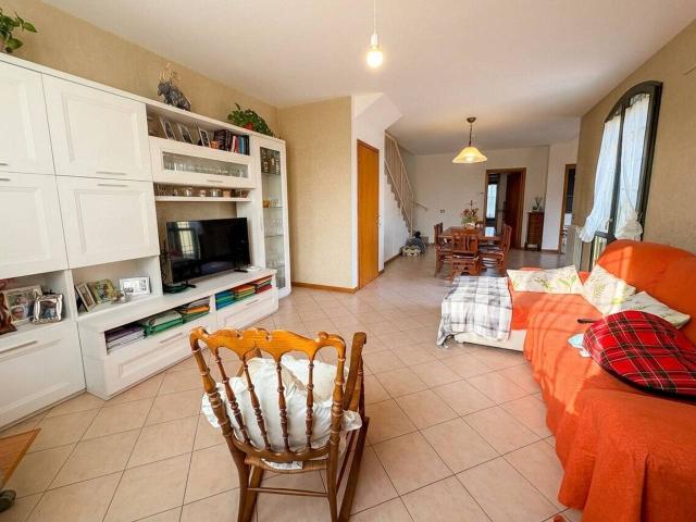 Villa Indipendente in vendita a Unione dei comuni Savena-Idice, Ozzano Dell'emilia