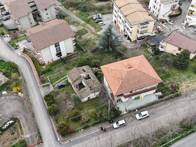 Villa Indipendente in vendita a Penne, Abruzzo