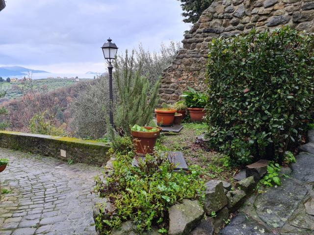 Villa Indipendente in vendita a San Lorenzo a Cerreto, Uzzano E Castello