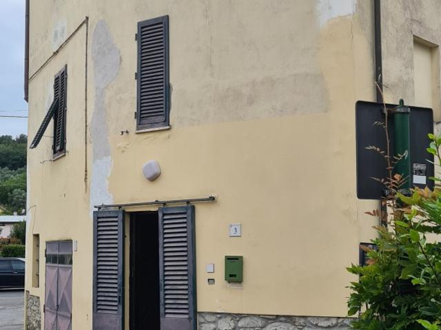 Villa Indipendente in vendita a Ricciano, Uzzano E Castello