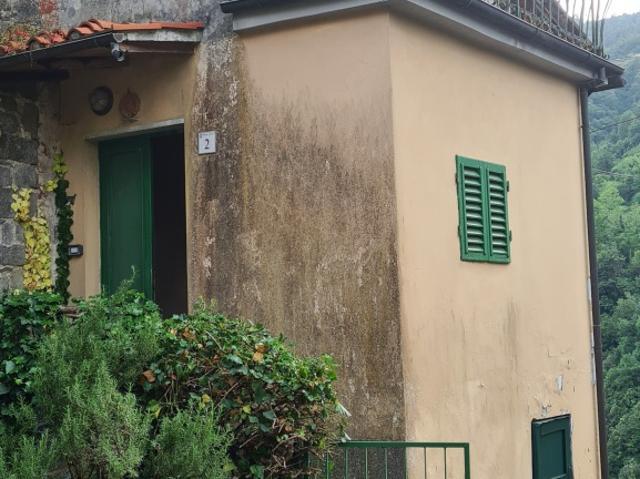 Villa Indipendente in vendita a Uzzano E Castello, Pistoia