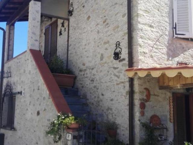 Villa Indipendente in vendita a Tonfano, Toscana