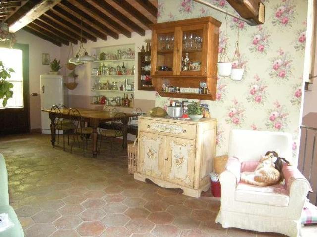 Villa Indipendente in vendita a Lecchi, Toscana