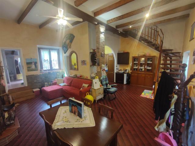 Villa Indipendente in vendita a Ponte Dell'olio, Reggio Emilia