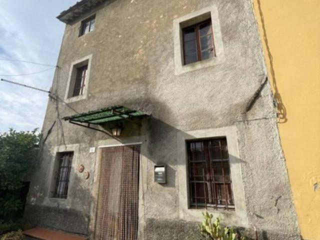 Villa Indipendente in vendita a Porcari, Toscana
