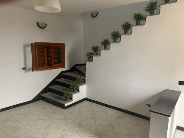 Villa Indipendente in vendita a Prato, Toscana