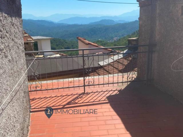 Villa Indipendente in vendita a San Benedetto, Riccò Del Golfo