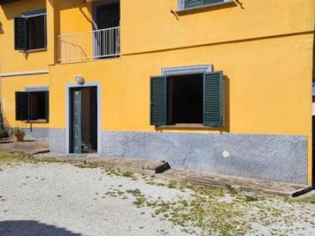 Villa Indipendente in vendita a Santa Maria A Monte, Toscana