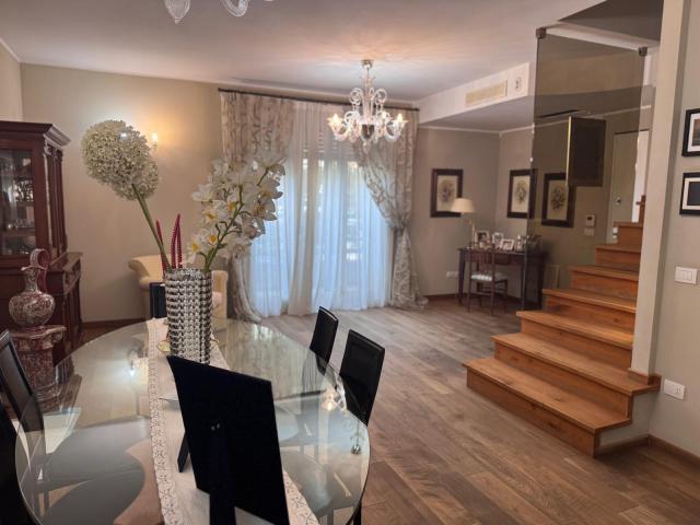 Villa Indipendente in vendita a Sesto Fiorentino, Toscana