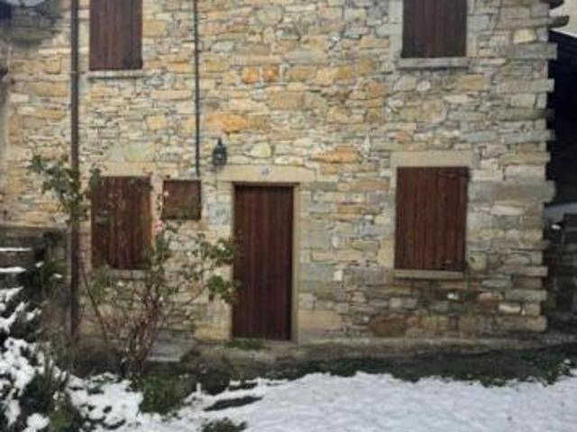 Villa Indipendente in vendita a Vernasca, Reggio Emilia