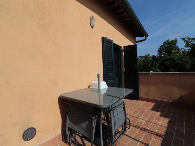 Villa Indipendente in vendita a Ravacciano, Siena
