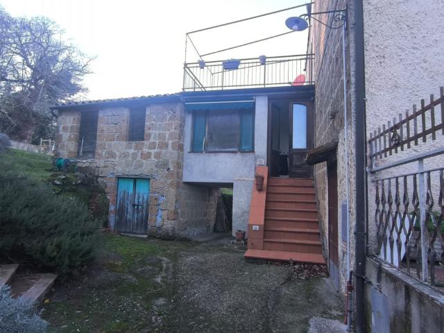 Villa Indipendente in vendita a Unione di Comuni Montani Colline del Fiora, Sorano