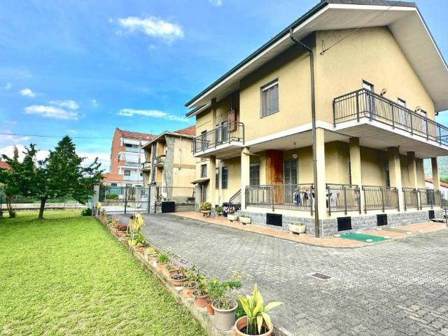 Villa Indipendente in vendita a Circoscrizione 6, Piemonte