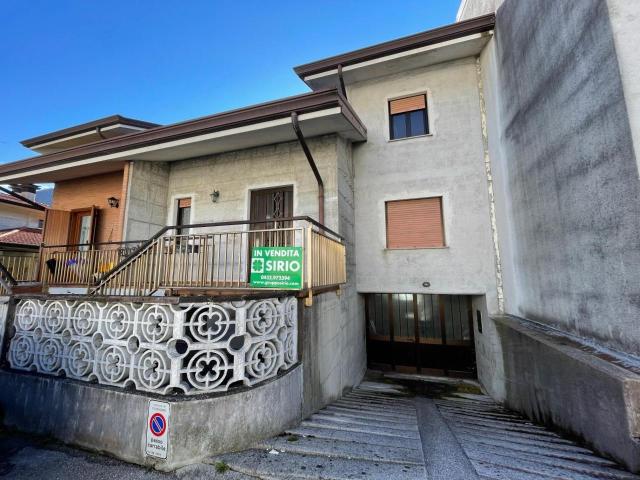 Villa Indipendente in vendita a Trasaghis, Friuli-Venezia Giulia