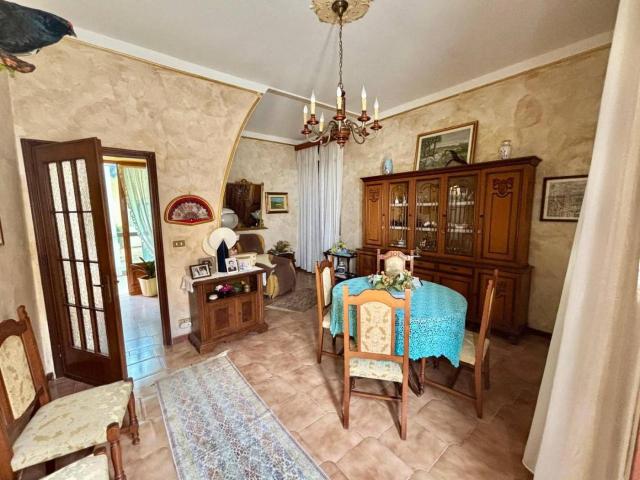Villa Indipendente in vendita a Piemonte, Vercelli