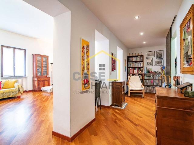 Villa Indipendente in vendita a Vernate, Lombardia