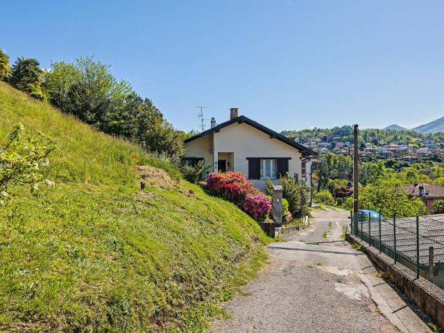 Casa in vendita a Comunità Montana Valli del Verbano, Luino