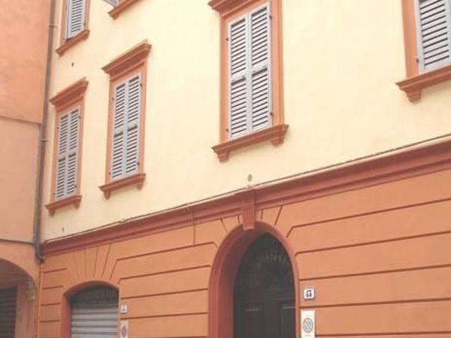 Casa in vendita a Modena, Quartiere Baggiovara Casa in vendita a Modena, Quartiere Baggiovara