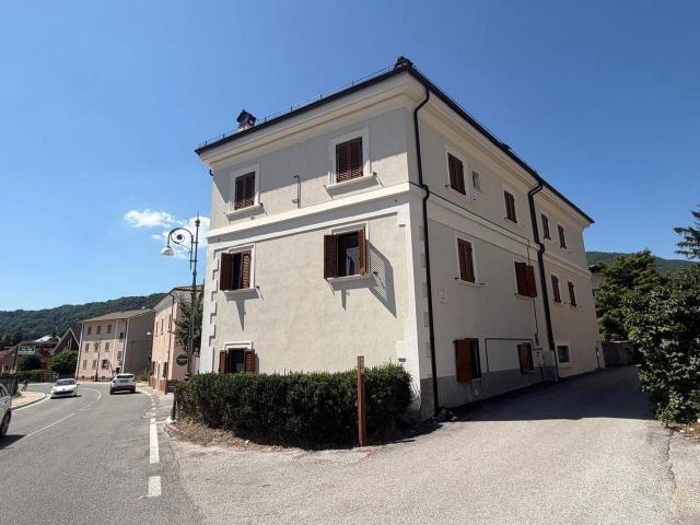 Casa in vendita a Rocca Di Mezzo, Abruzzo