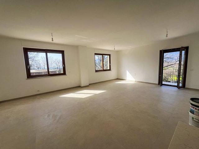 Casa in vendita a Santa Marina, Campania