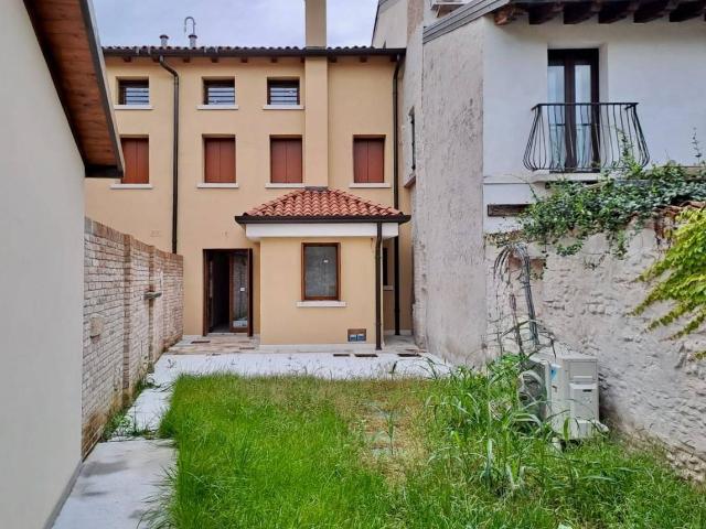 Casa in vendita a Sesto Al Reghena, Friuli-Venezia Giulia