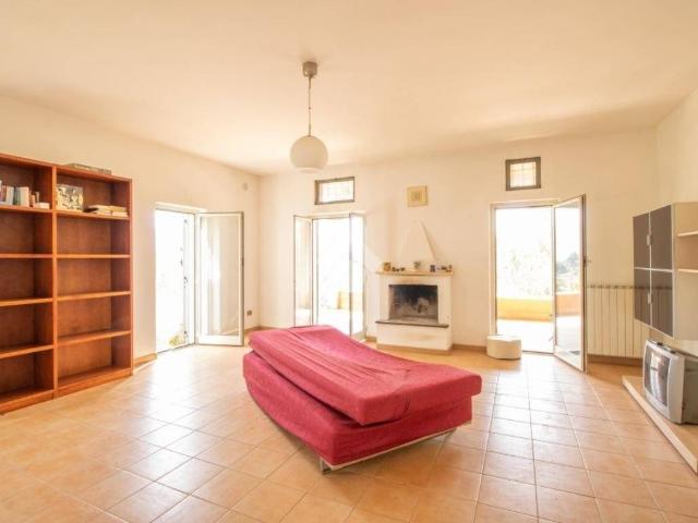 Villa Indipendente in affitto a Forano Sabino, Lazio