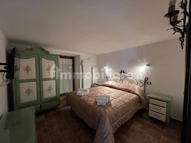 Villa Indipendente in affitto a Rocca Di Mezzo, Abruzzo