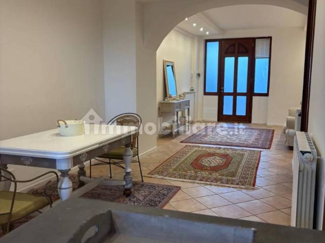 Villa Indipendente in affitto a Unione di comuni Valmarecchia, Santarcangelo Di