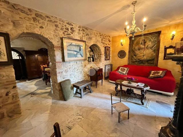 Villa Indipendente in affitto a Veroli, Lazio